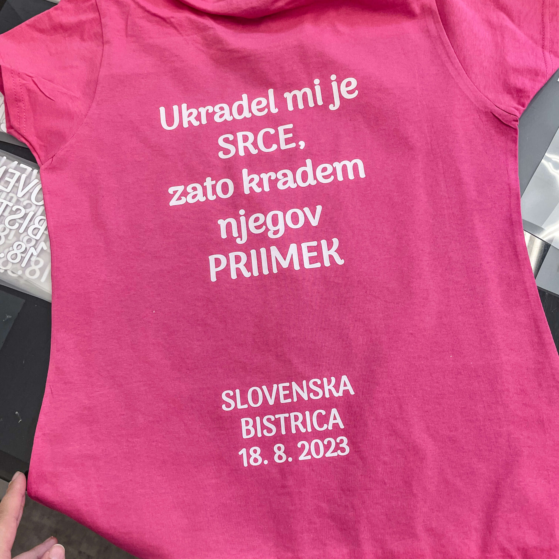 Tisk na tekstil, majice, kape